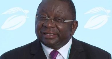 Luc Magloire Mbarga Atangana a, le 07 février 2018 à Yaoundé, sommé les chefs d’entreprises de se conformer à la réglementation en vigueur avant écoulement des oléagineux.
