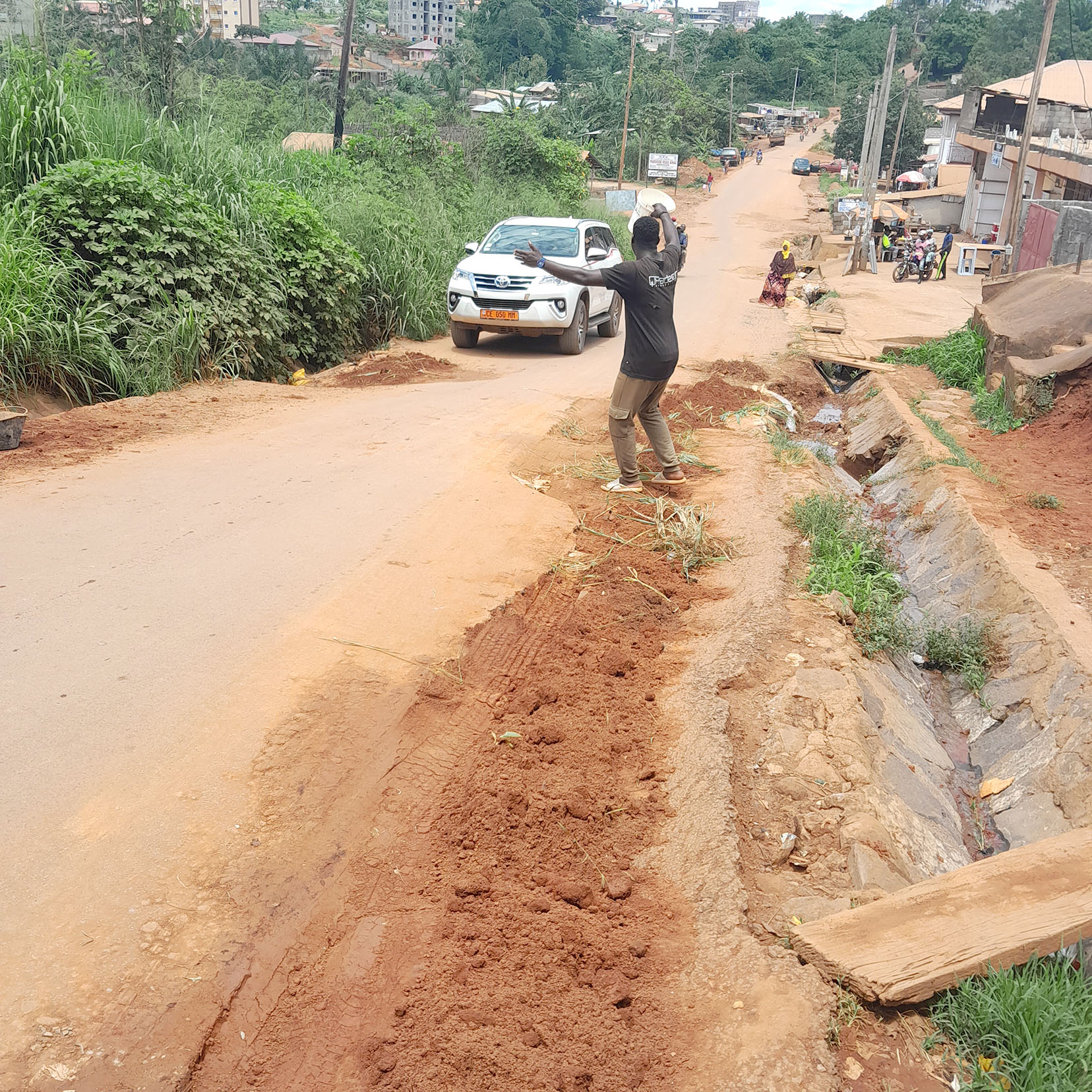 Yaoundé : de l’argent dans les nids de poules