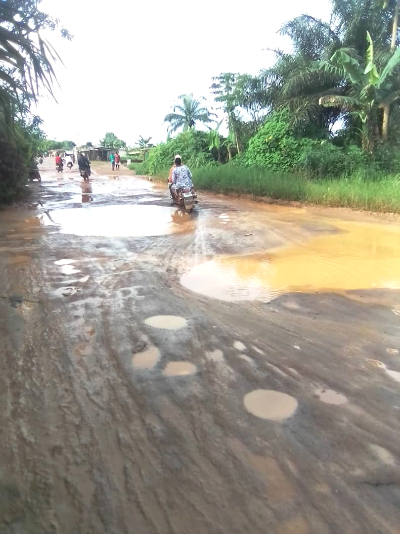 Nids de poule à Yaoundé : ici couvent des pickpockets