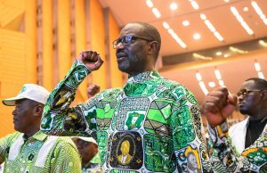 C’est toute l’opposition qui doit prendre la rue